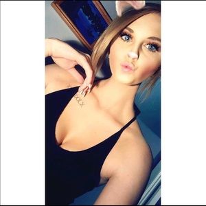 Meet your Posher, Holly